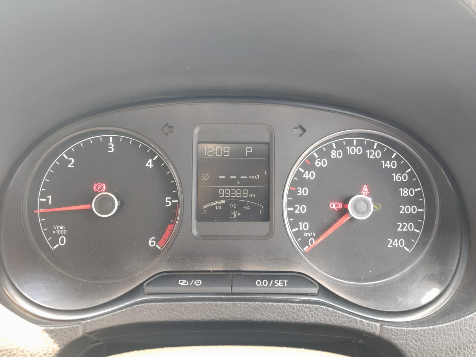 Volkswagen Vento(2014-2015) Highline 1.5 Diesel